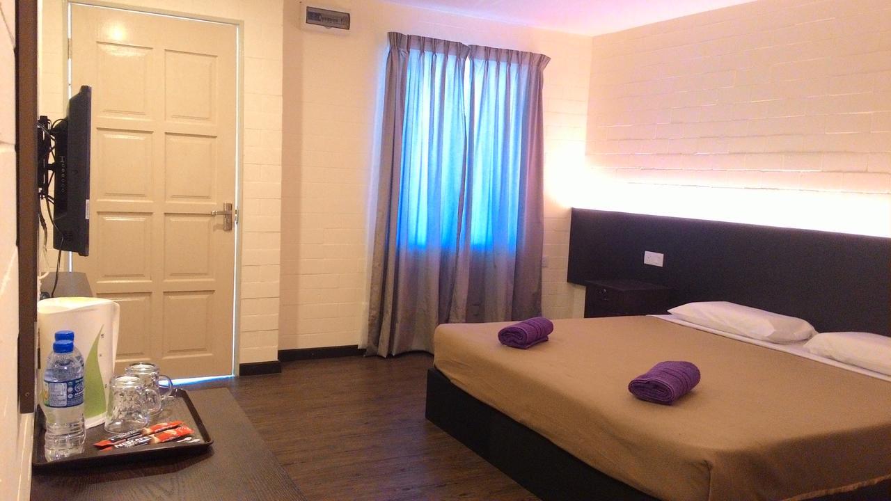 Sayy Haa Inn Pantai Cenang  Exterior photo